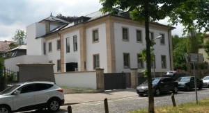 Hum-ID Neubau Privathaus Mannheim Flachdach Wässerung
